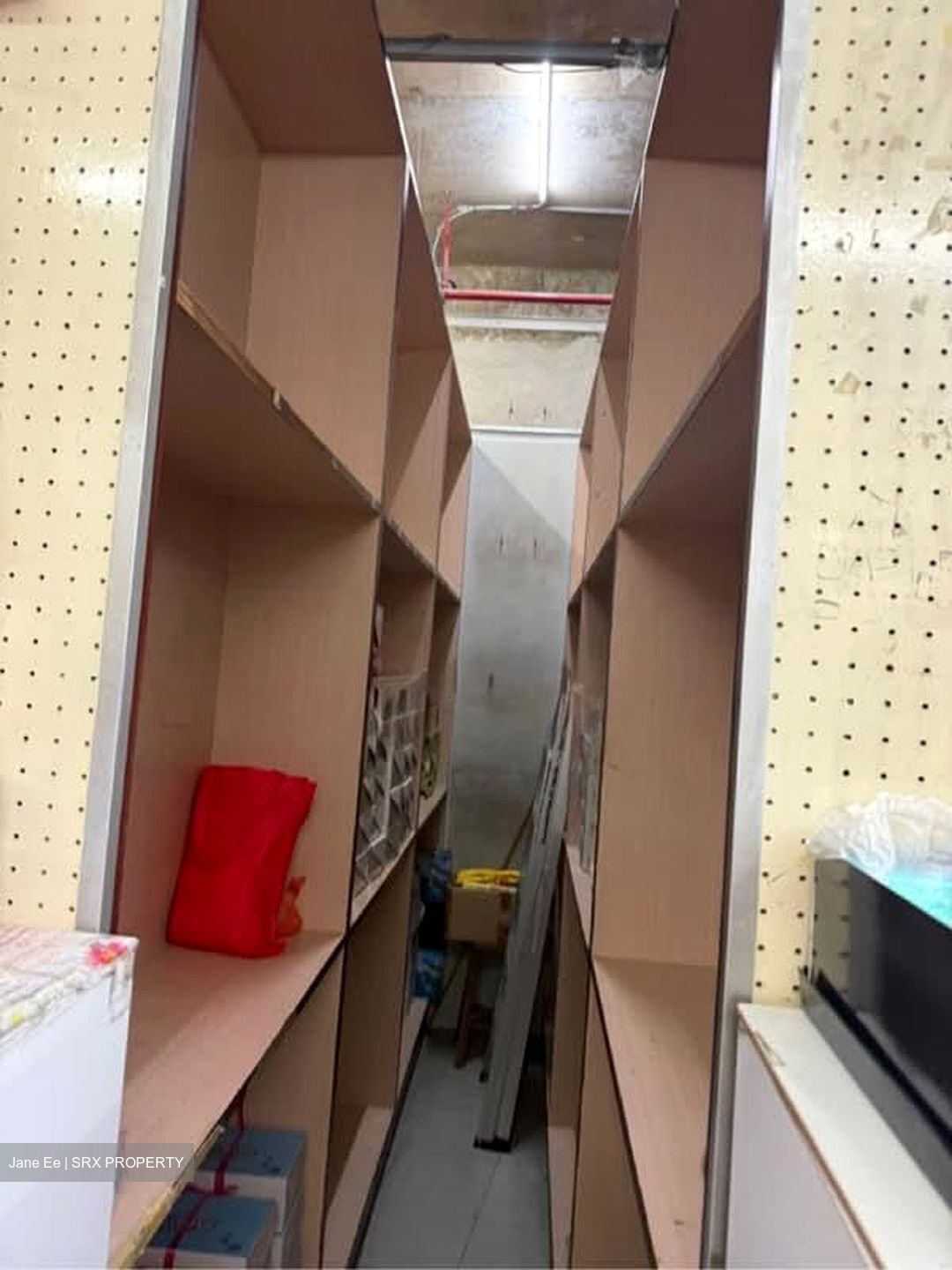 Holland Road Shopping Centre (D10), Retail #572109811
